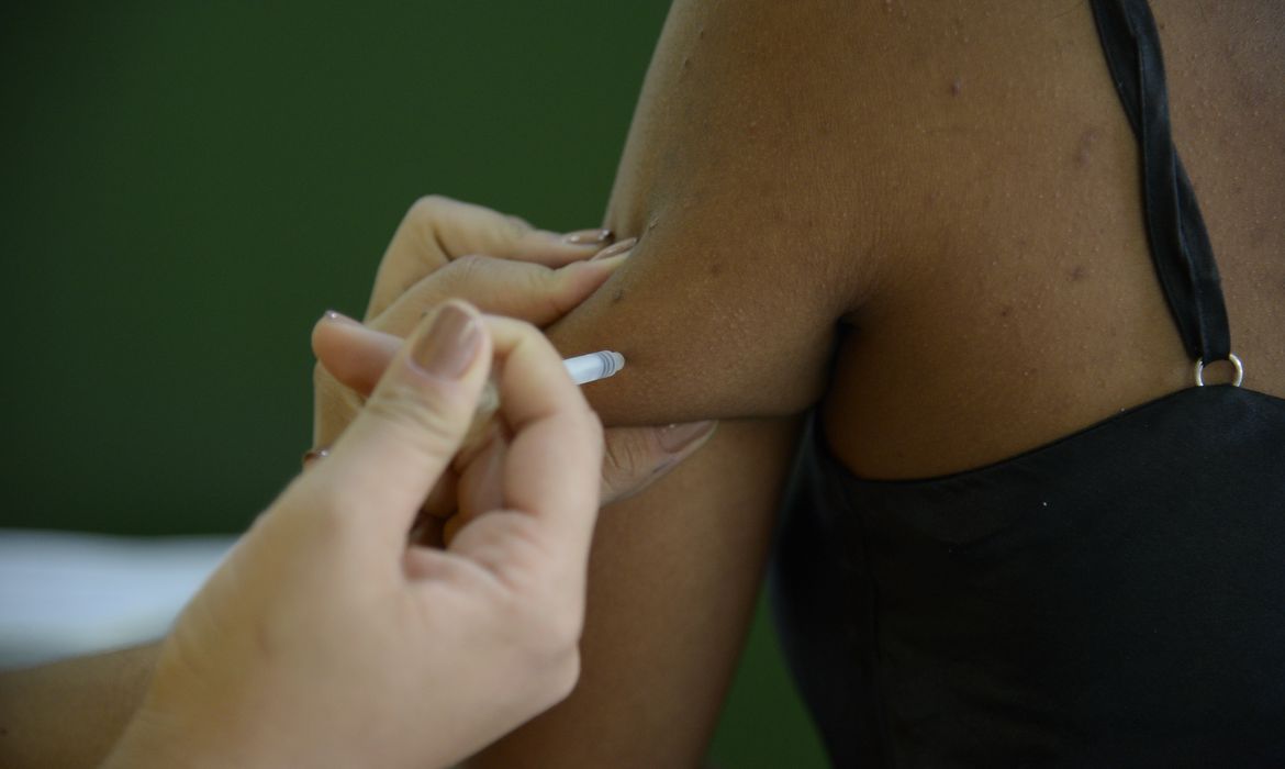 Depois de morte de sagui, UFRN recomenda vacinação contra febre amarela antes de volta às aulas