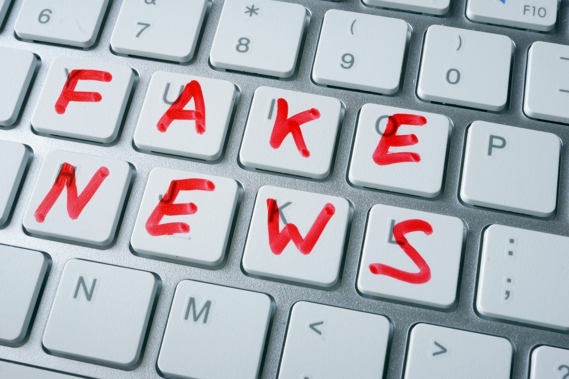 Pesquisa aponta rejeição de 45,9% à checagem de notícias falsas nas redes sociais