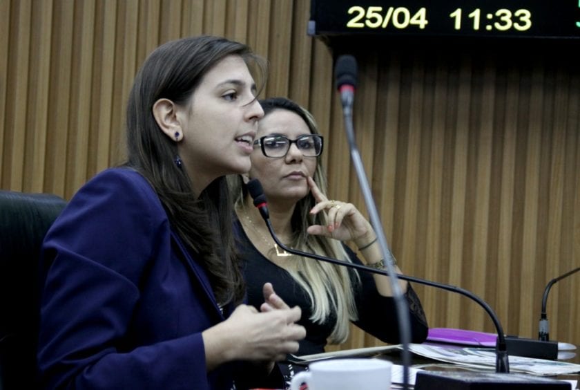 Natália Bonavides é a relatora do PL sobre licitação do transporte público