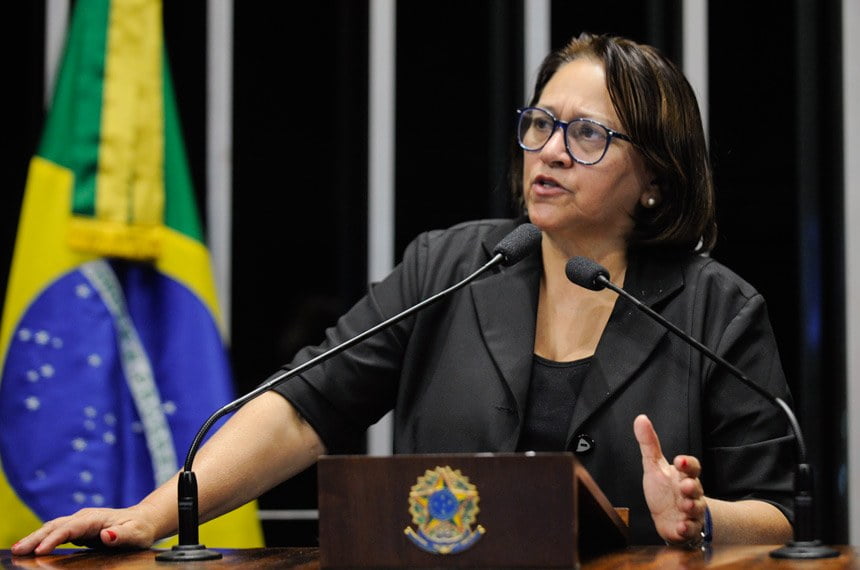 Fake news: Justiça pede urgência em retirada de notícia falsa contra Fátima Bezerra