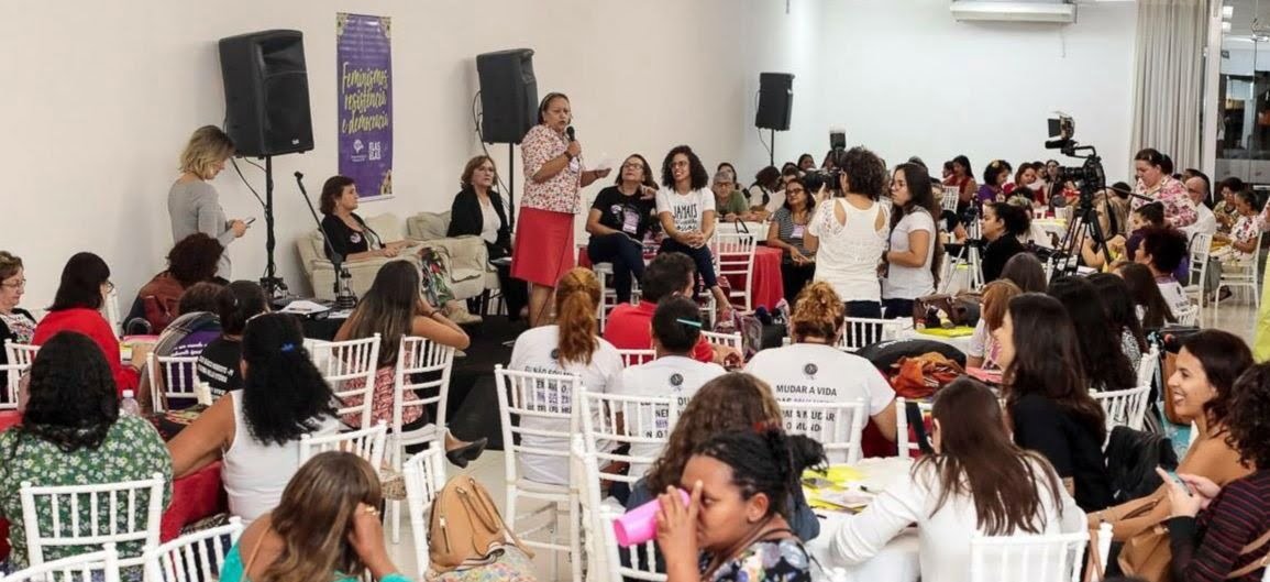 Elas por elas: PT investe em formação para ampliar participação de mulheres na política