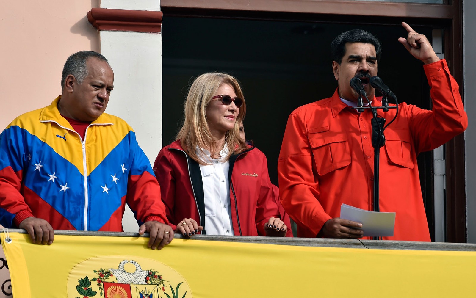 Maduro anuncia rompimento institucional, político e econômico com EUA
