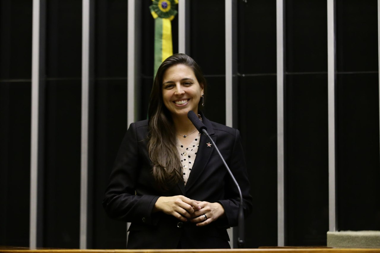 PT indica Natália Bonavides para comissão de Educação