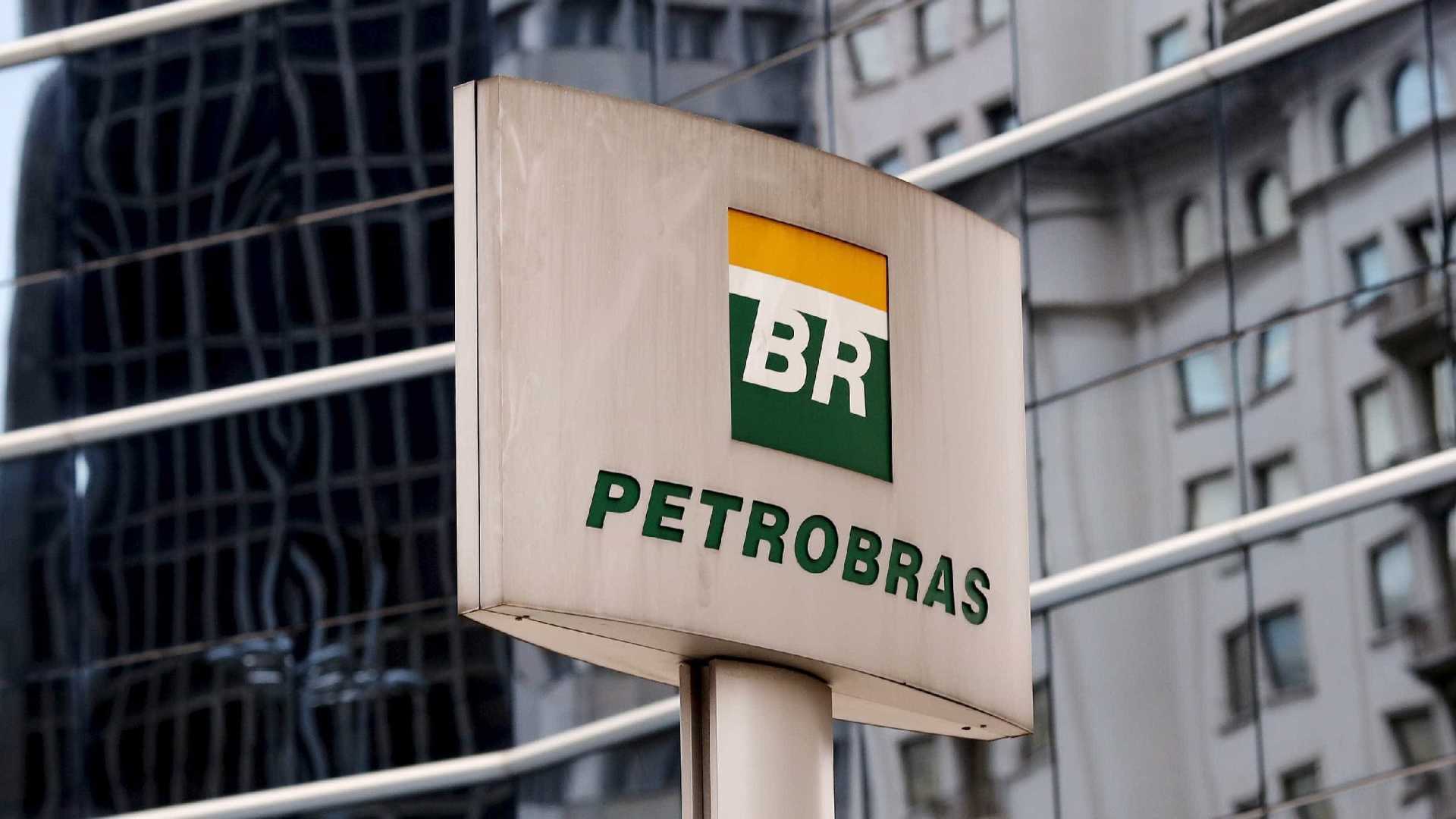Petrobras lucra R$ 54,3 bilhões em três meses com política de preços que suga a renda dos brasileiros