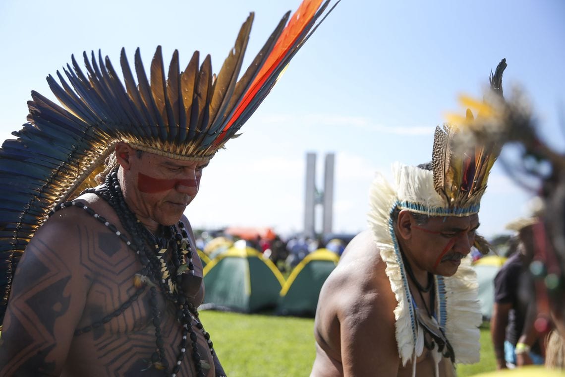 Acampamento Terra Livre reúne 4 mil indígenas em Brasília por direito a território