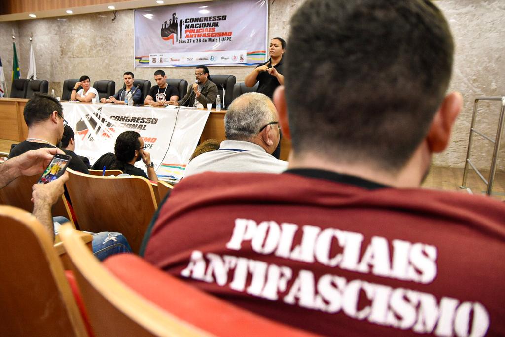 Debate sobre opressão abre Congresso dos Policiais Antifascismo