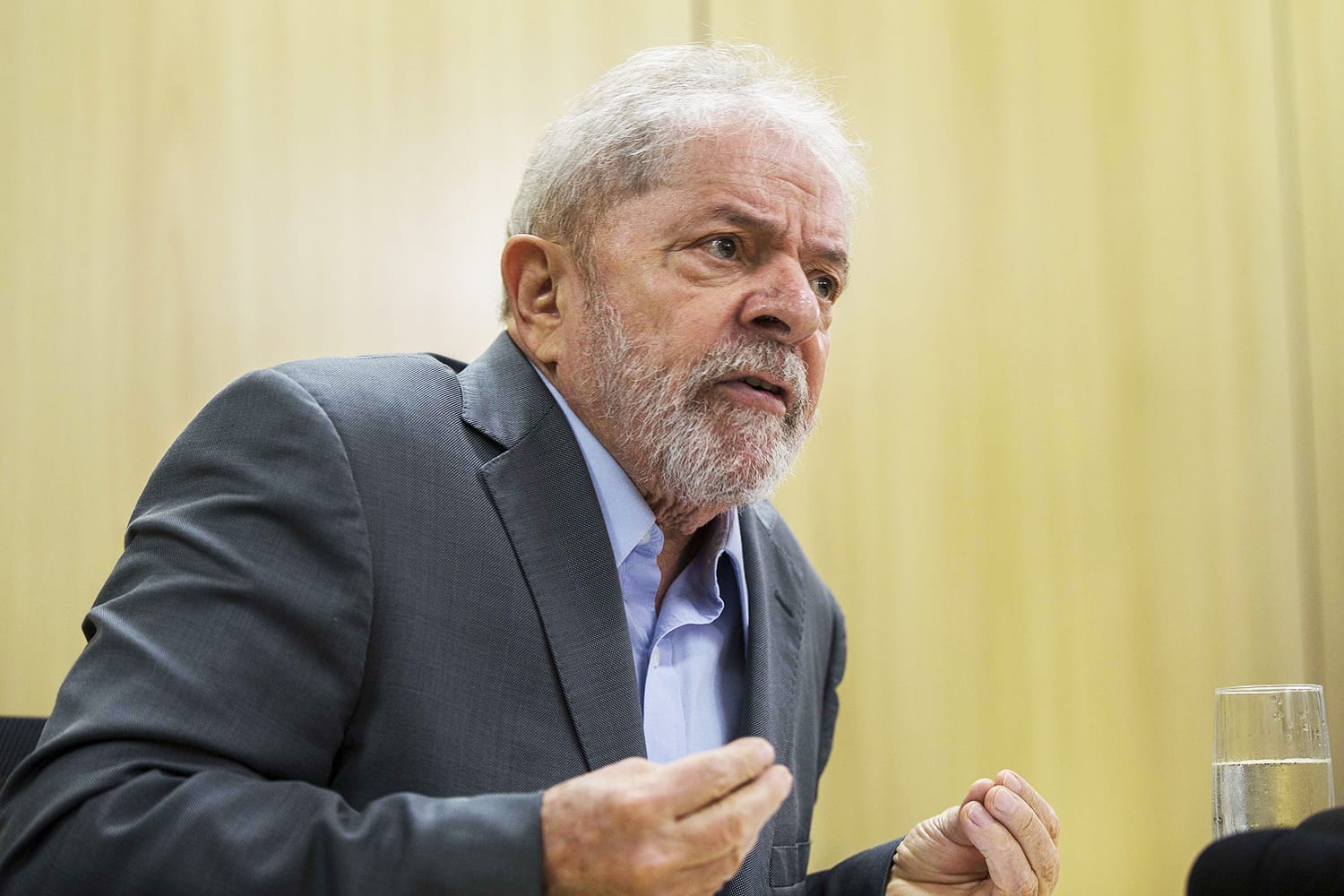 “O restabelecimento da liberdade plena de Lula é urgente”, diz defesa do ex-presidente