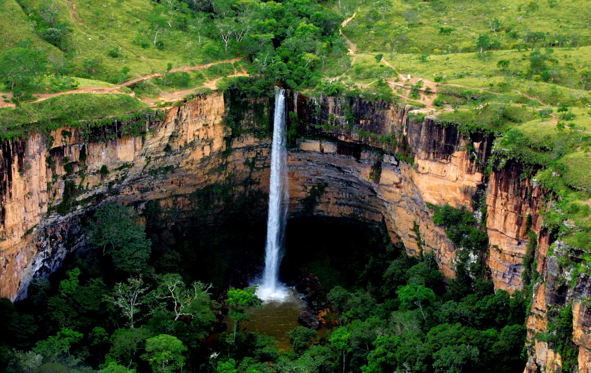Bolsonaro pretende conceder 20 parques nacionais à iniciativa privada