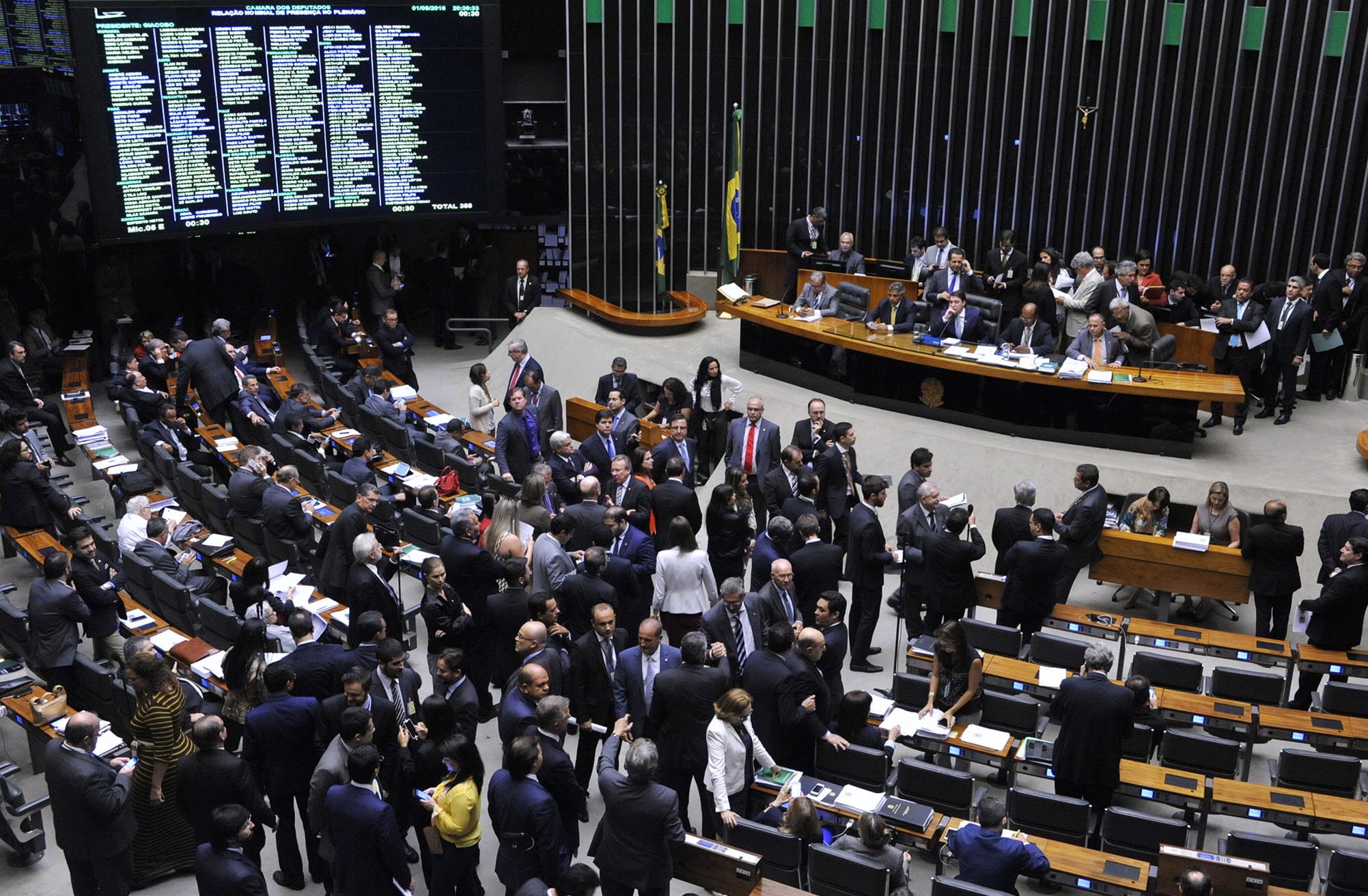 Oposição anuncia obstrução na pauta do Câmara até Governo reverter cortes na Educação
