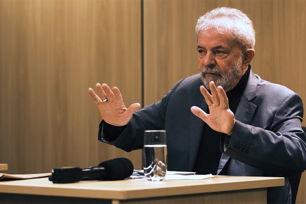 Lula reluta em aceitar semi aberto pedido pelos procuradores da Lava Jato   