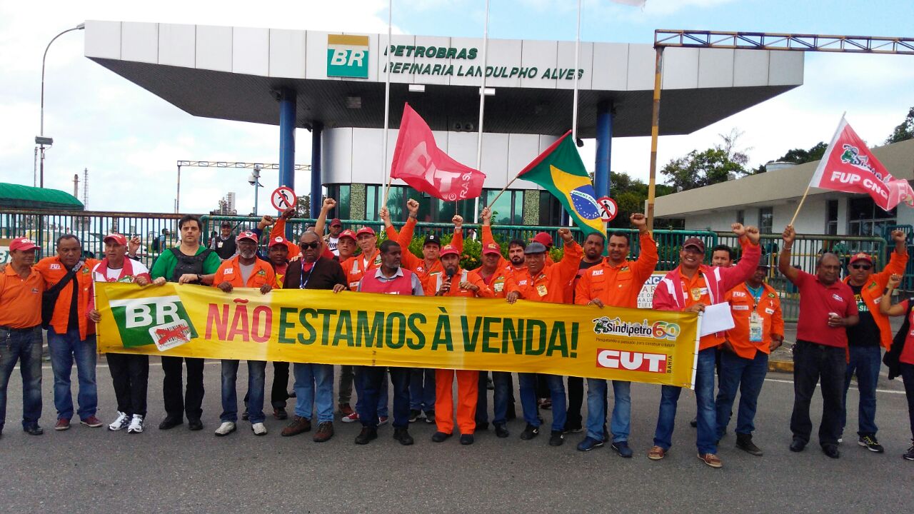 Petroleiros alertam sobre os riscos da privatização para o ambiente