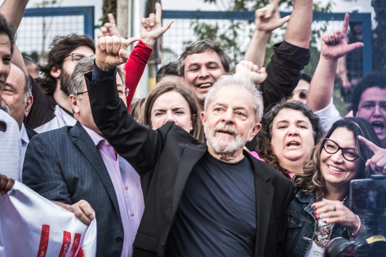 Lula livre: “Vocês eram o alimento da democracia que eu precisava para resistir”