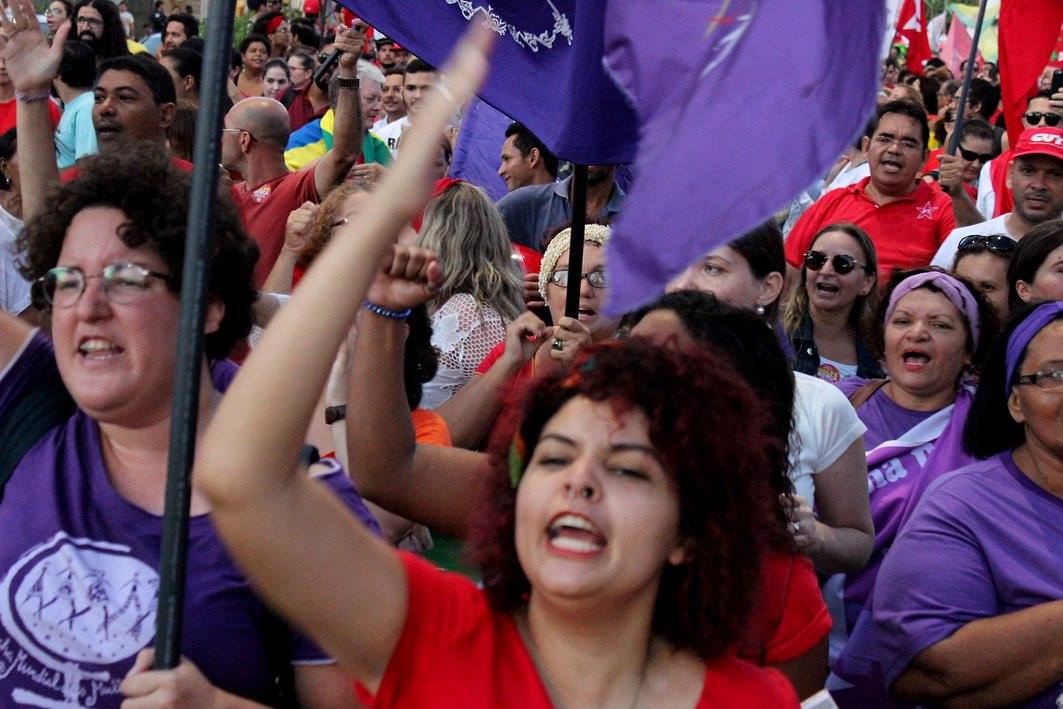 Mulheres vão às ruas em todo o país contra o machismo e o avanço do fascismo