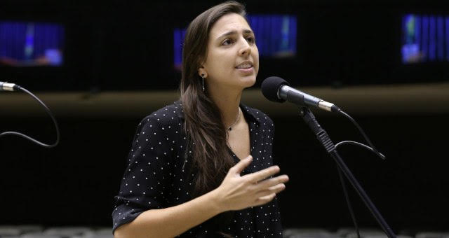 Deputada do PT apresenta propostas para taxar grandes fortunas no Brasil