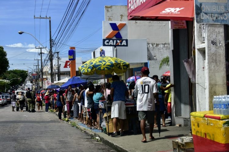 Quase 10 mil servidores públicos receberam R$ 6,6 milhões de auxílio-emergencial no RN