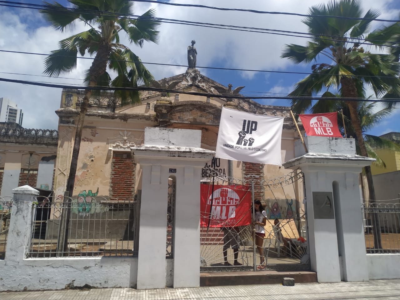 Reunião com famílias da Ocupação Emmanuel Bezerra é cancelada por ausência da Prefeitura de Natal