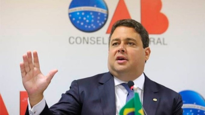 OAB denuncia Bolsonaro em corte internacional por condução no combate à pandemia