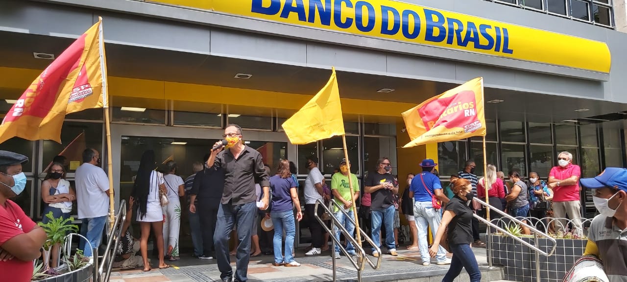 Bancários denunciam em Natal projeto de desmonte do Banco do Brasil com demissões e fechamento de agências