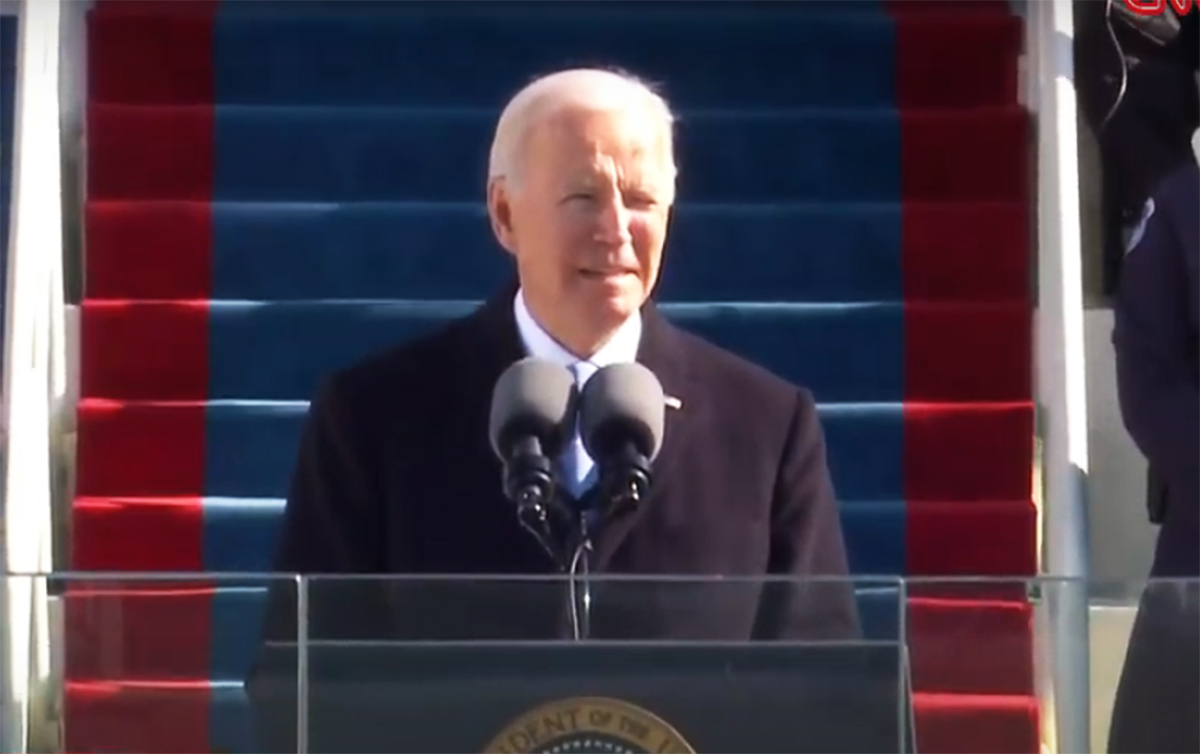Na posse, Biden pede união e promete combate a extremismo e supremacismo branco