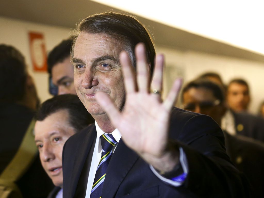 Bolsonaro sabota medidas contra a covid-19, diz relatório da Human Rights Watch