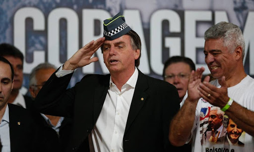 Congresso avalia tirar poder dos governadores sobre polícias militar e civil e César Maia compara projeto com golpe no Chile