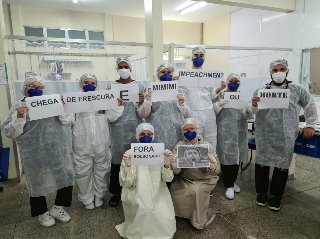 Associação Brasileira de Enfermagem apoia enfermeiros e profissionais de saúde do Tarcísio Maia que protestaram em fotografia