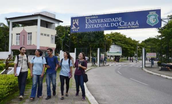 No Ceará, estudantes e professores universitários são intimados a dar explicações na PF sobre 