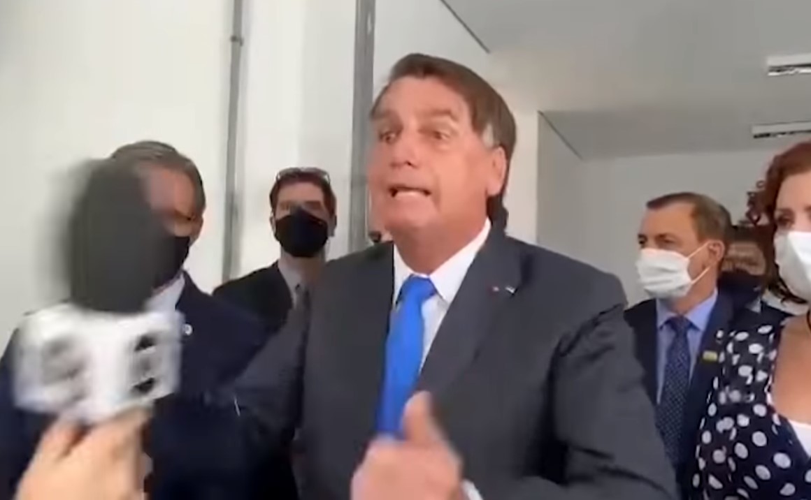 Associação Brasileira de Imprensa pede renúncia de Bolsonaro após novo ataque a jornalistas