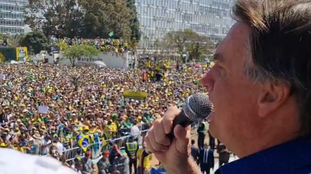 Bolsonaro ameaça Fux e o STF: o Judiciário pode “sofrer aquilo que não queremos”