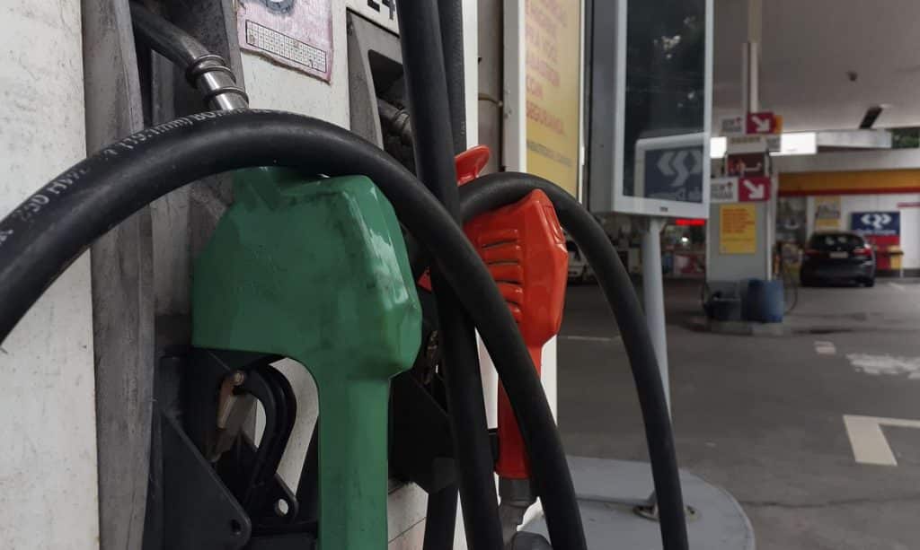 Comissão do Senado adia votação de PL sobre preços de combustíveis para dia 30