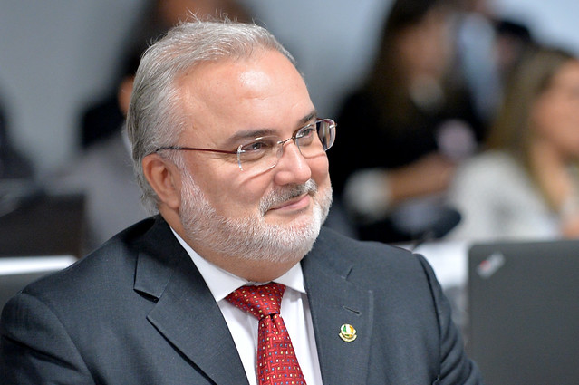 Jean Paul Prates fica no PT e diz que prioridade é eleger Lula