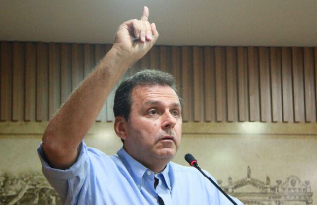 Carlos Eduardo detona governo Bolsonaro: 