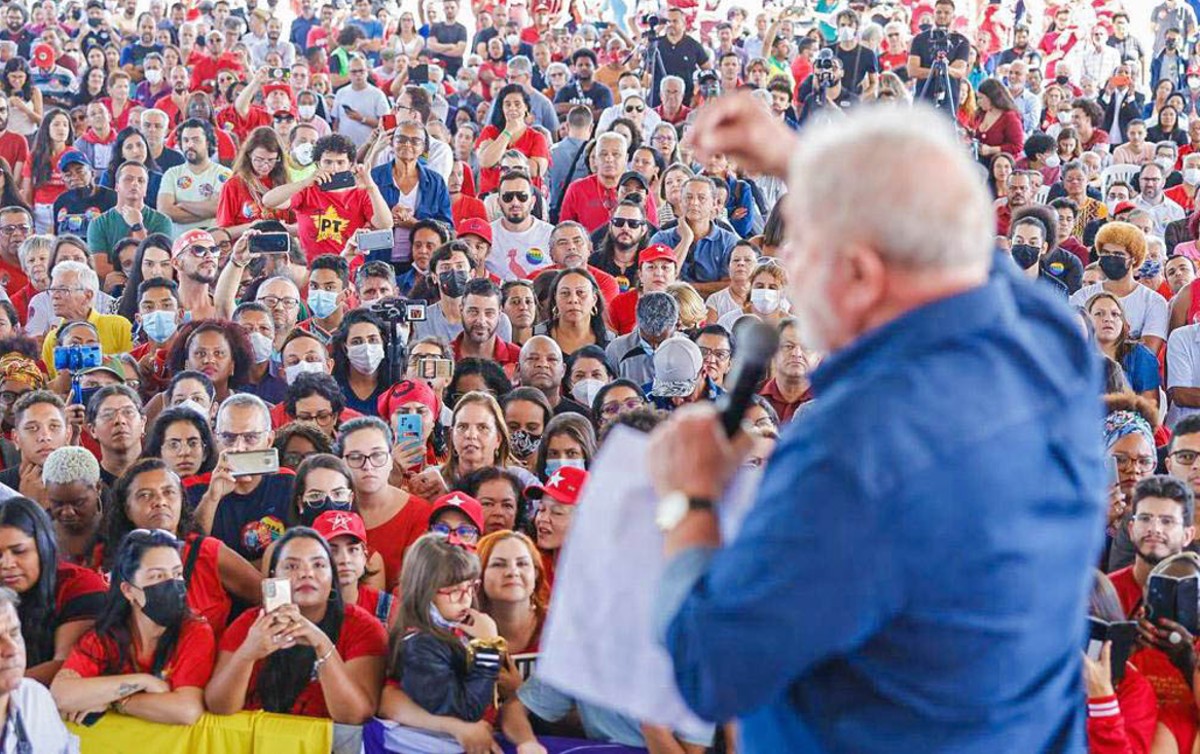Movimentos sociais levam a Lula propostas para vencer o bolsonarismo e reconstruir o país