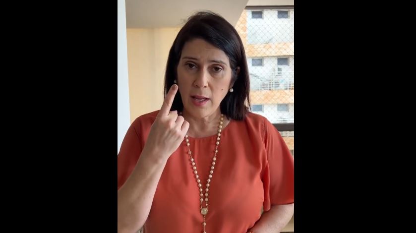 “É através de gestos que as pessoas se revelam e mostram quem são”, diz ex-primeira dama, exonerada por Álvaro Dias