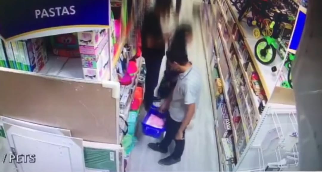 Vídeo: Mãe denuncia caso de homem que teria filmado partes íntimas da filha em shopping de Natal