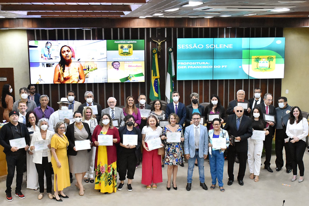 ALRN celebra literatura potiguar com homenagem a 30 personalidades e instituições