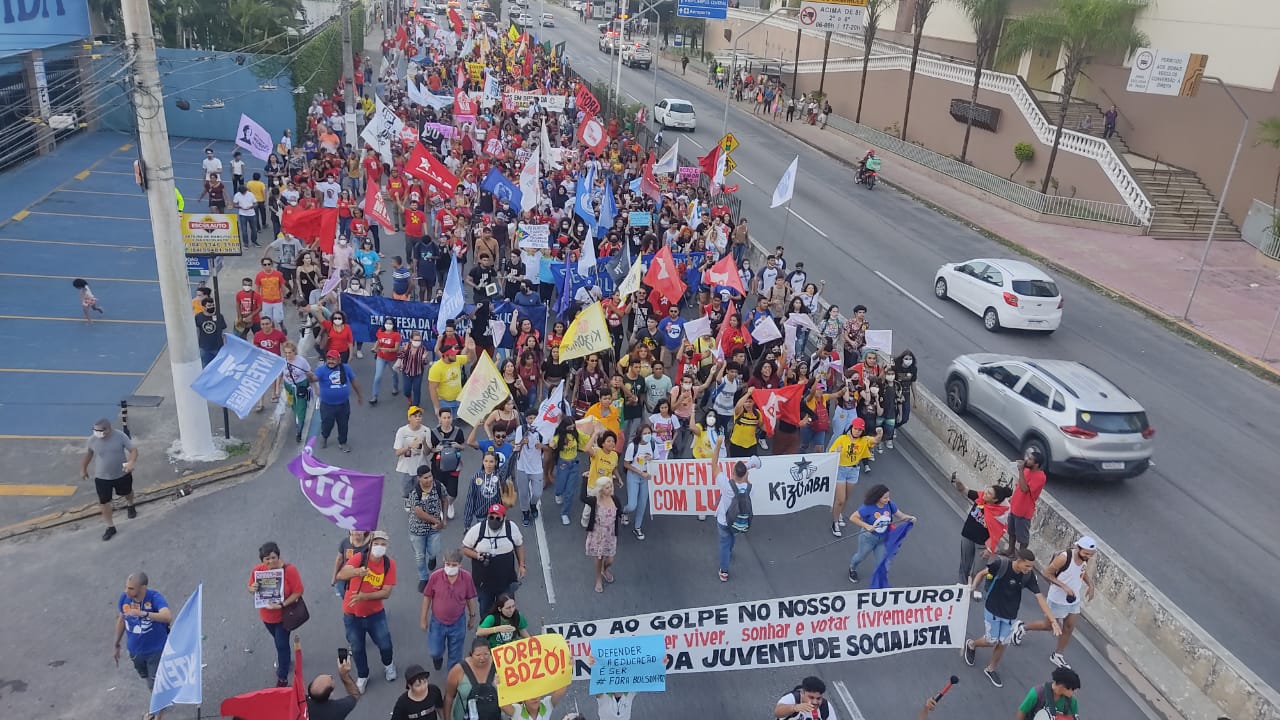 Manifestação no Dia dos Estudantes lembra retrocessos vividos no governo Bolsonaro e critica ataques à democracia
