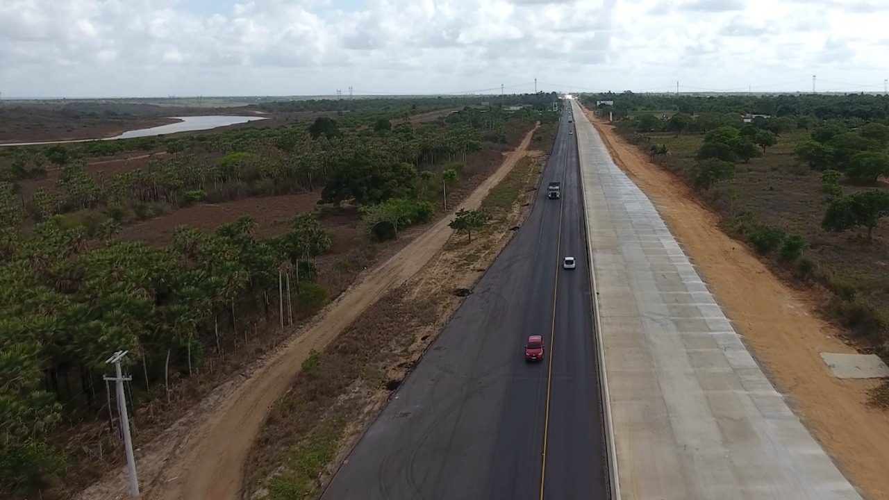 Bolsonaro veta na LDO duplicação da BR-304, da Reta Tabajara e construção do Cinturão das Águas no RN 