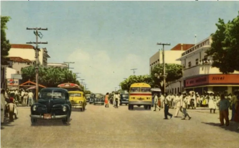 Cartão-postal “Cidade Moderna”, Jaeci Galvão, Natal, RN. O grande ponto, cruzamento da Avenida Rio Branco com a Rua João Pessoa, final da década de 1940.