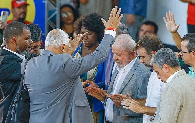 Em carta a evangélicos, Lula celebra liberdade religiosa, critica a fome e se diz contra aborto