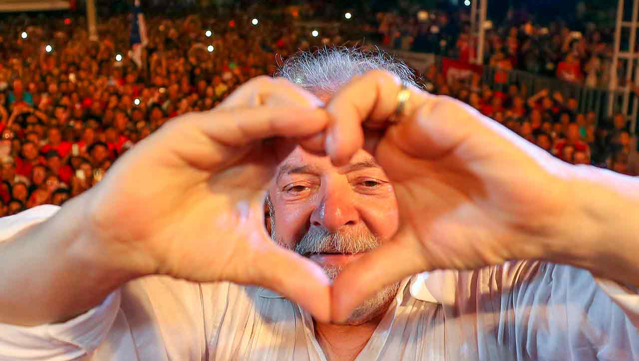 CarnaLula: Natal terá carnaval fora de época para comemorar aniversário de  Lula - Saiba Mais