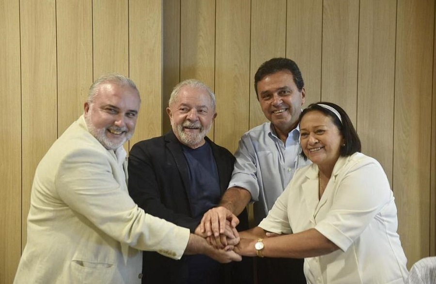 Apoiado por Lula e Fátima, Carlos Eduardo alcança 40% dos votos válido para o Senado e abre 11 pontos sobre Rogério Marinho   