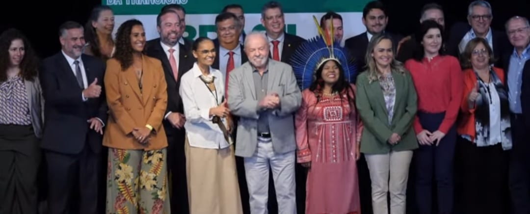 Com recorde de mulheres em ministérios, Lula também reconhece importância do Nordeste e nomeia 12 ministros da região
