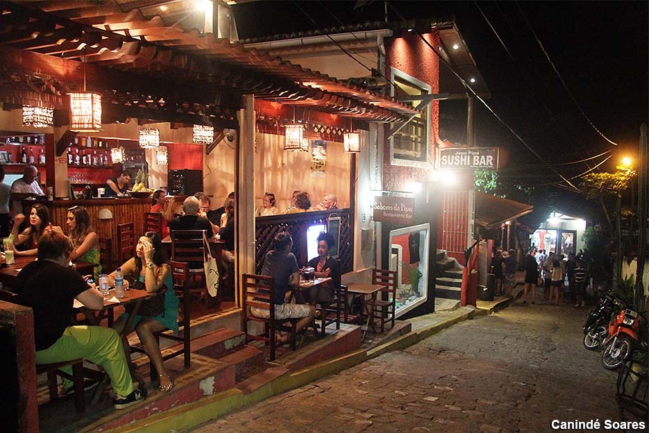 Vida noturna em Pipa é movimentada por barzinhos e restaurantes I Foto: Canindé Soares