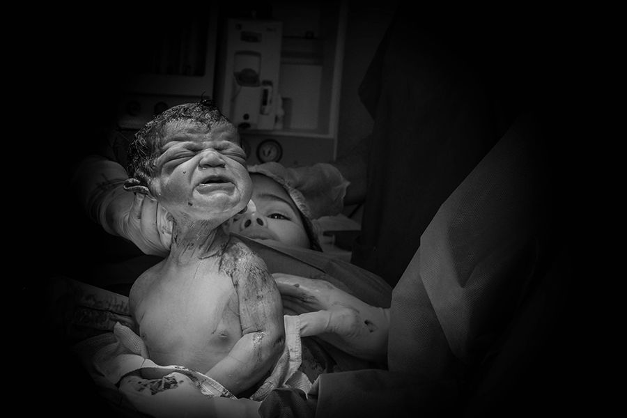 Exposição reúne fotografias de partos e estímulo a sentidos