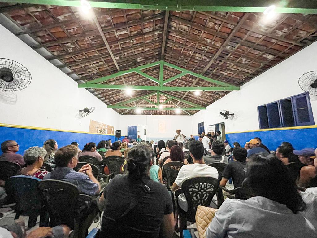 Engorda de Ponta Negra: Secretário da Semurb abandona audiência popular após moradores pedirem respostas por escrito