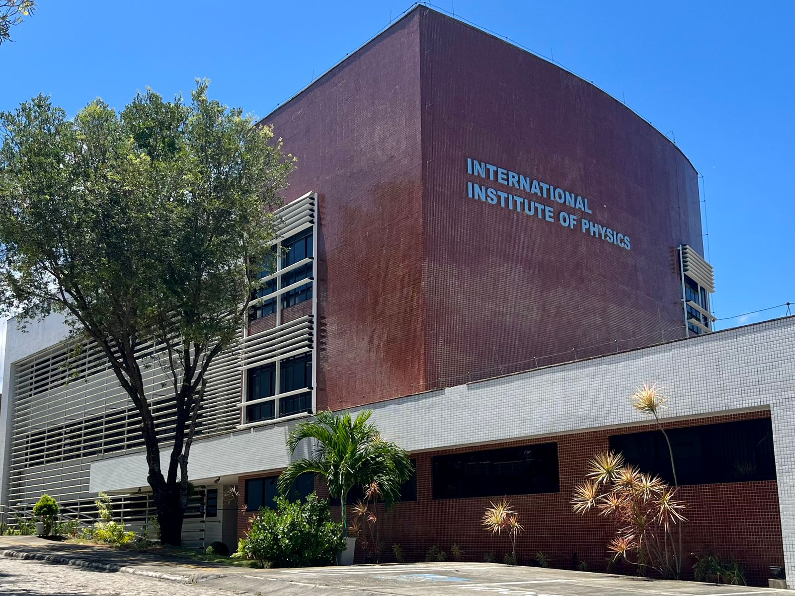 Instituto Internacional de Física: estudantes têm Vivência Científica