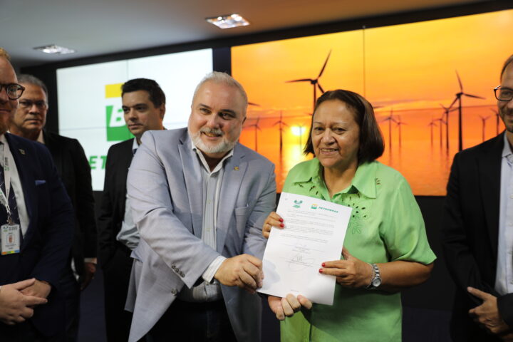 RN assina com Petrobras memorando para projeto de eólica offshore